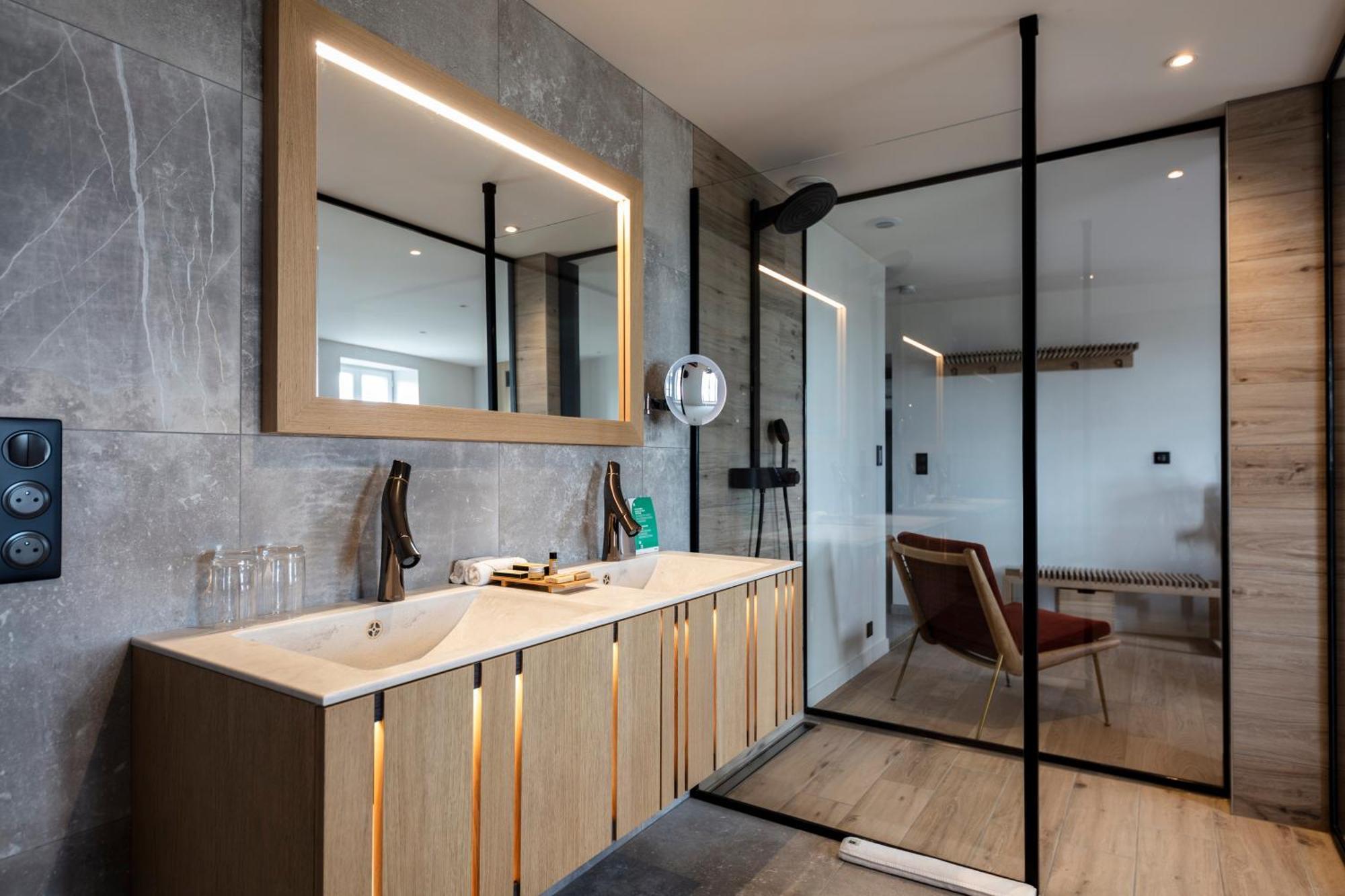 Hotel & Restaurant Origines Par Adrien Descouls - Teritoria Le Broc  Værelse billede